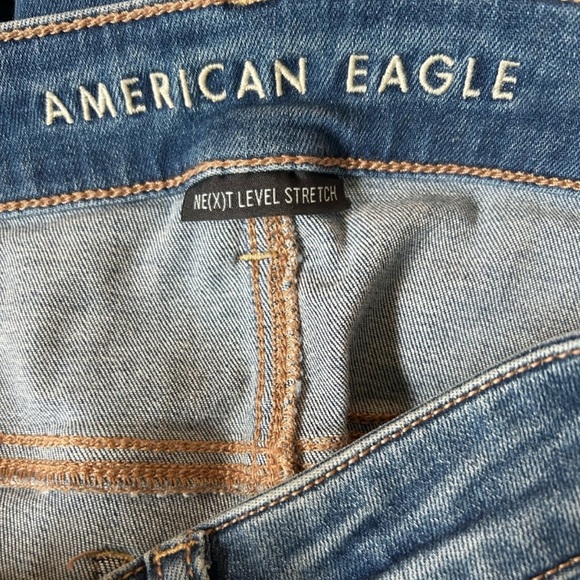 American Eagle Outfitters Blue Skinny Jeans with Vintage Wash - Picture 3 of 5